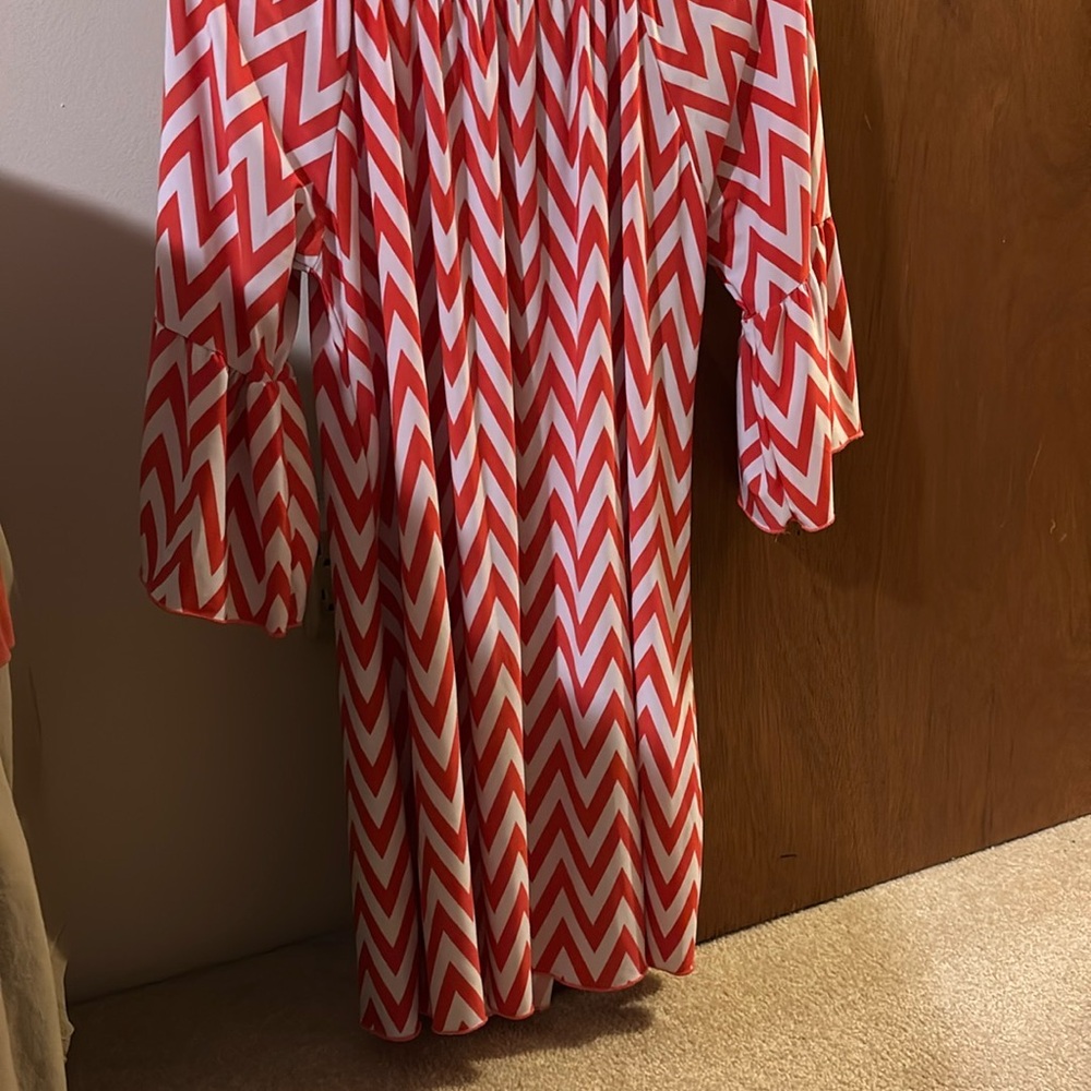 LXT Chevron Patterned Red and White Midi Dress Size Large